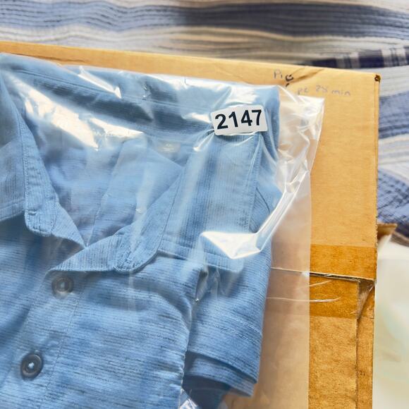 Travis Mathew Golf Polo Shirt Men's 2XL "Textured" Blue w/ Company Branding - Picture 13 of 13